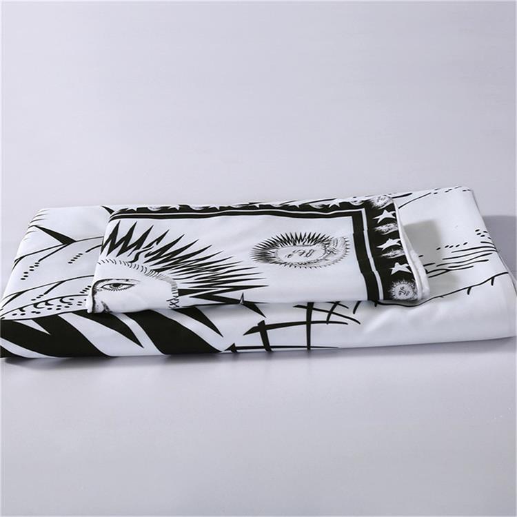 3pcs Sun God Moon Black and White Bedding Set