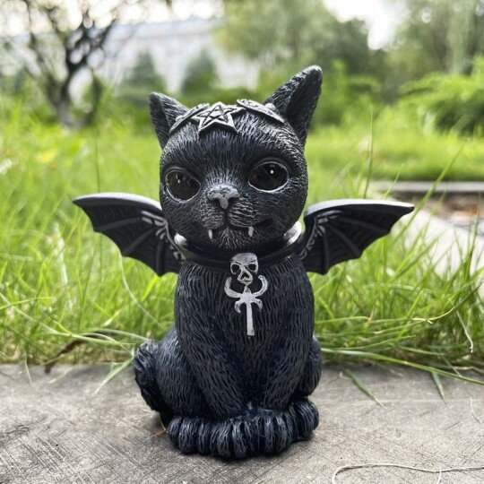 The Dark Kitty's Indoor And Outdoor Decoration 3pc Set