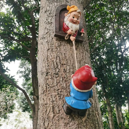 Climbing Tree Gnomes Sculpture Decoration