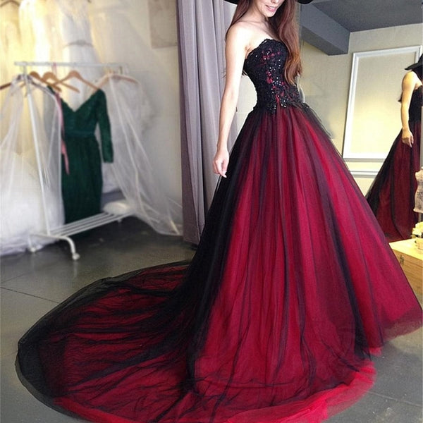 Sweetheart Black Burgundy Gothic Wedding Dress