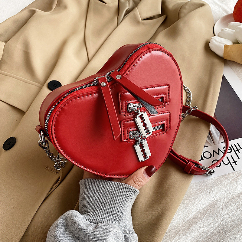 Gothic Style Heart Shaped Chain Wallet Bag