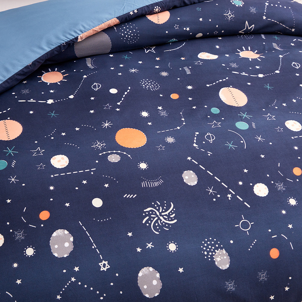 Luminous Glow in the Dark Galaxy Bedding