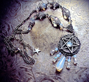 Gothic Bohemia Style Pentagram Necklace