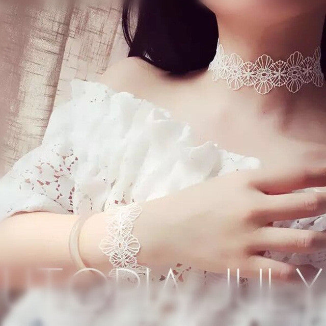 Gothic Fashion Black or White Lace Choker Necklace & Bracelet Jewelry Set